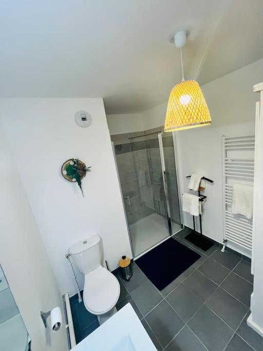 L'atelier Des Reves A 200 M De La Apartment