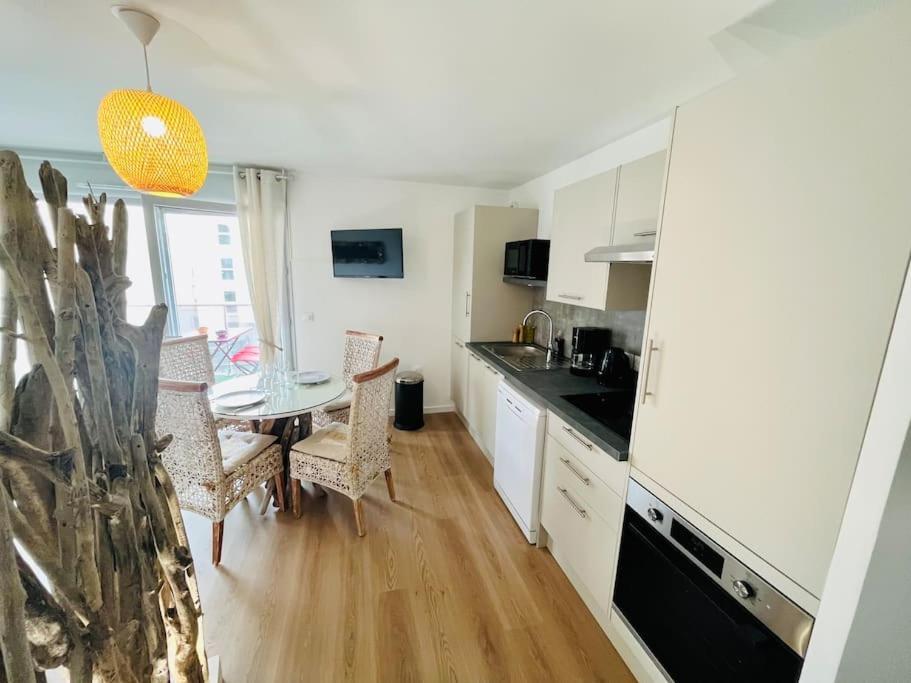 L'atelier Des Reves A 200 M De La Apartment