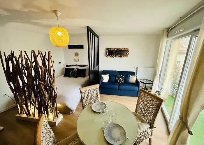L\'Atelier Des Reves A 200 M De La Plage